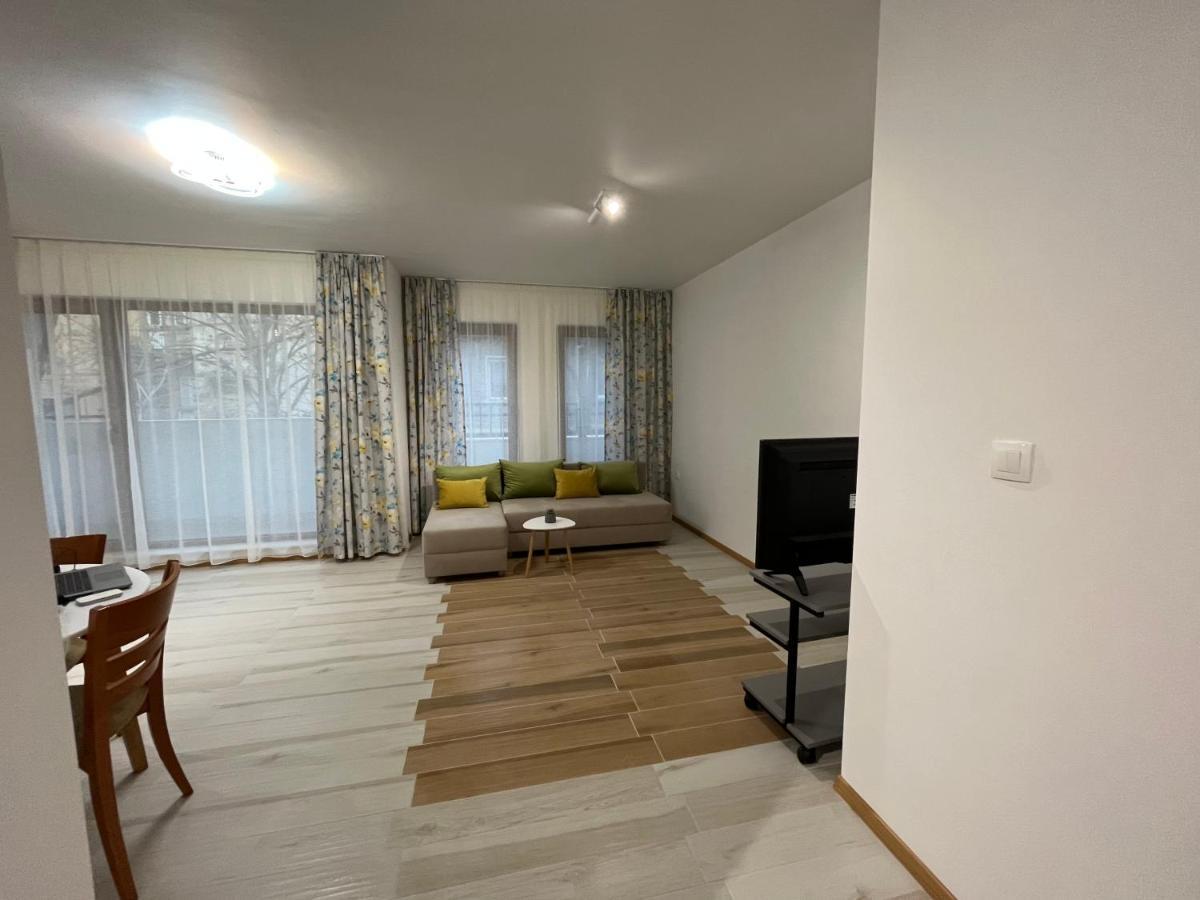 Kati Apartments Warna Exterior foto