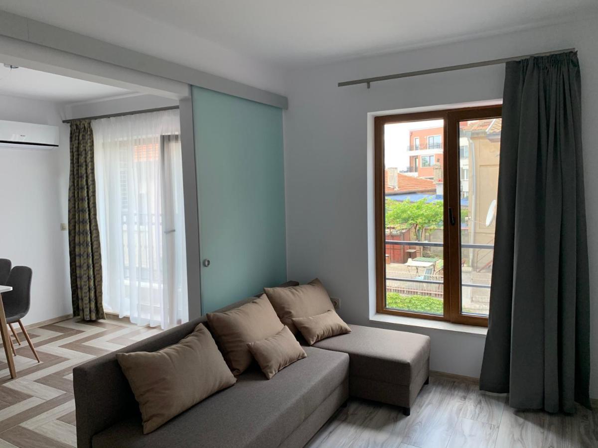 Kati Apartments Warna Exterior foto